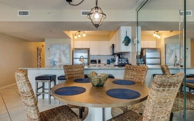 Pelican Beach 102 1 Bedroom Condo