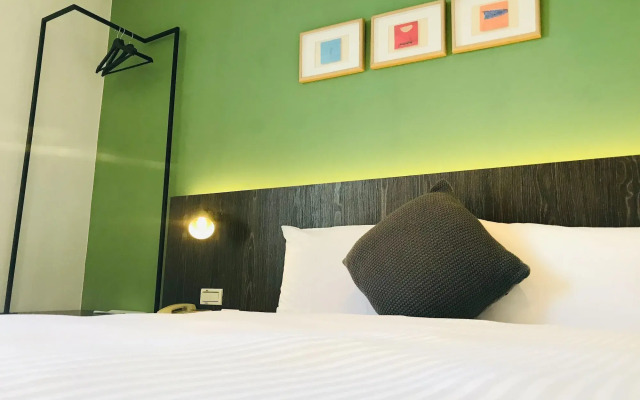 Just Enjoy Business Hotel