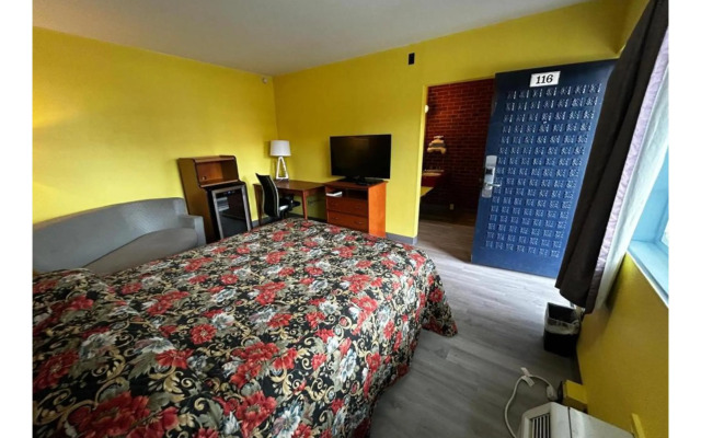 Travelers Inn by OYO Longview Kelso