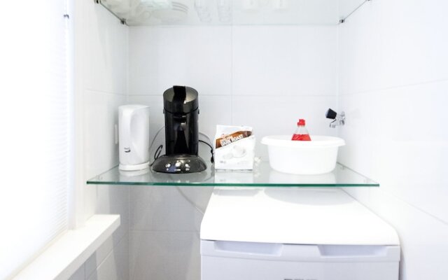 Lovely Studio With Canal Views