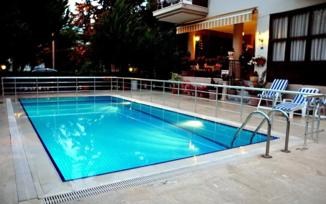 Nihan Hotel