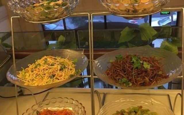 GreenTree Inn Shandong Qingdao Wuyishan Road Jiashike Shopping center Business Hotel