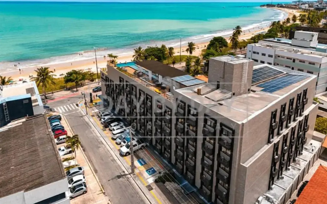 Arpoar Suites By Day By Day