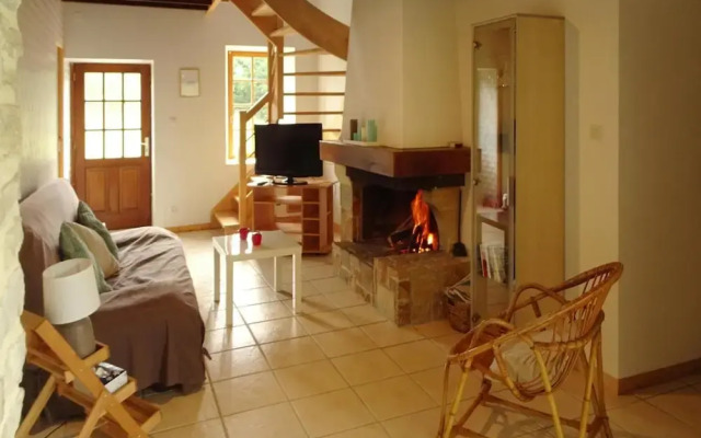 Semi-detached House, Brucheville