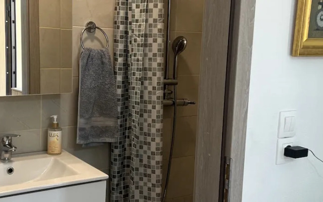 Eco Studio Flat Kalyvia Thorikou, Greece