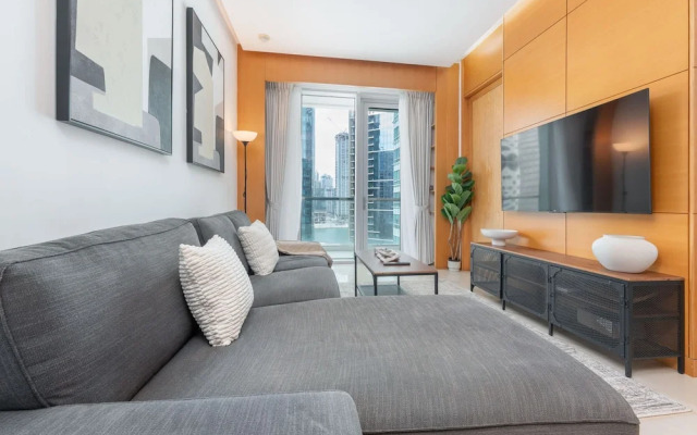 Relaxing and Cozy 1BR Apartment in Business Bay