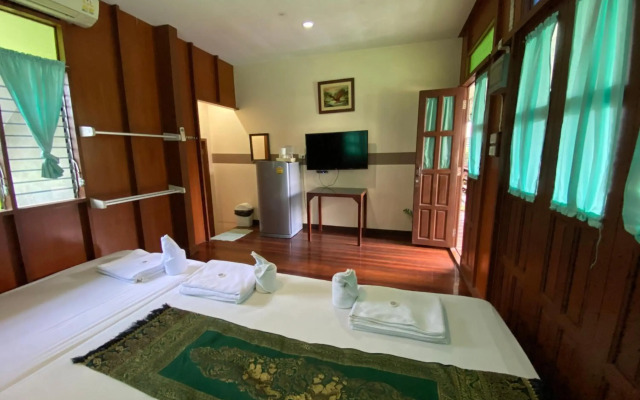 Baan Kornnara Resort