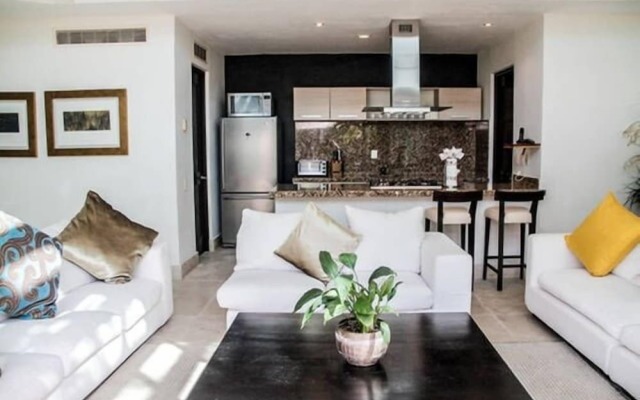 Via 38 Buda By Playa Paradise