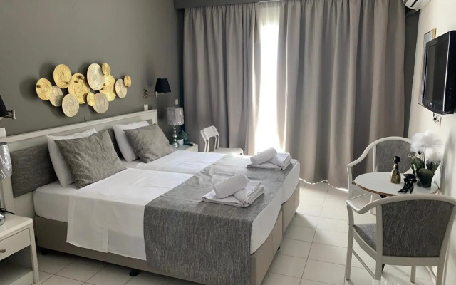 Alkyonides Hotel