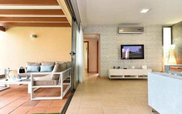 Salobre Villa with Pool Par 4 Nr 9