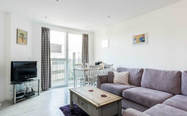 1 Bedroom Apartment With Balcony in Central Brighton