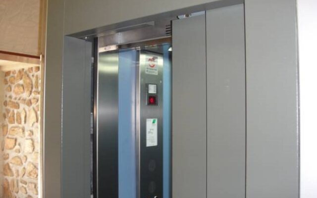 Hostal Residencia Celma