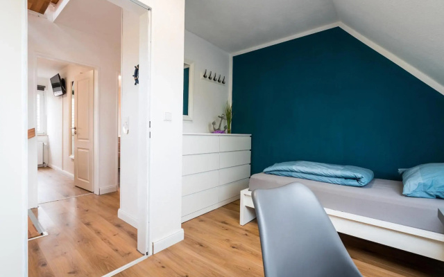 Ferienhaus Steuerbord mit Kamin, Terrasse und Boot