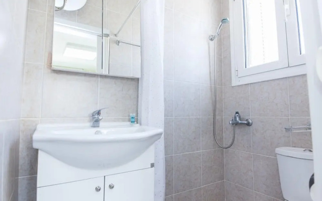 Retire with Outstanding Lycabettus View