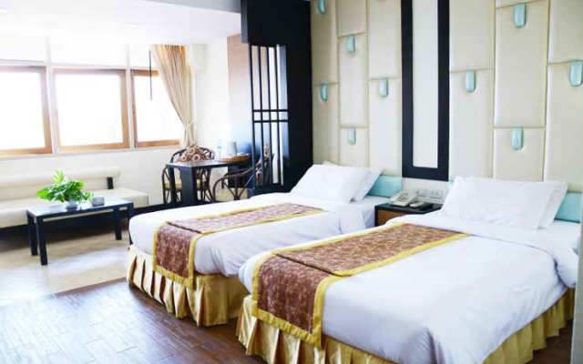 Bangsaen Villa Hotel (SHA Extra Plus)