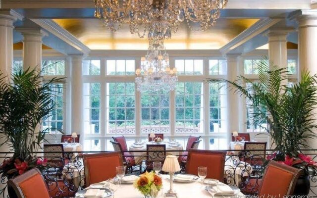 Woodlands Inn