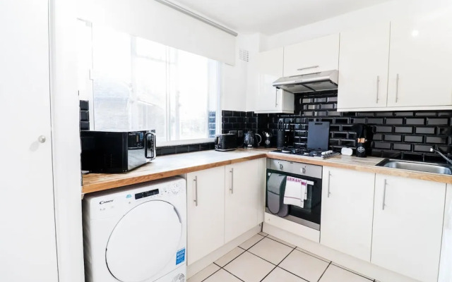 Lovely 3 Bedroom Maisonette