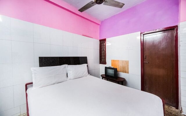 SPOT ON 45468 Kumarans Inn