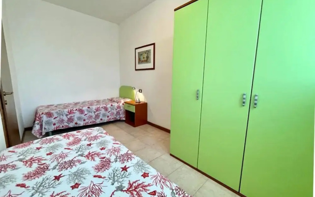 Bright Flat in a Residence With Common Pools