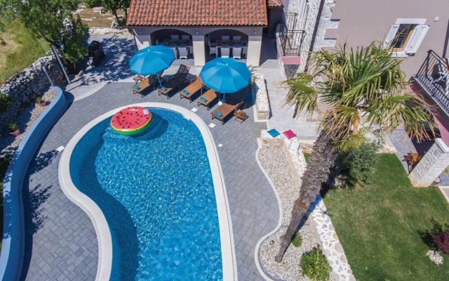 Stunning Home in Nedescina With Sauna, Wifi and 6 Bedrooms