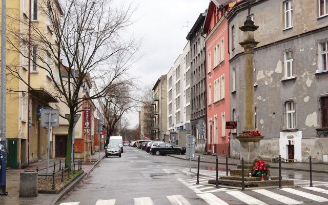 FriendHouse Apartments - Avenue