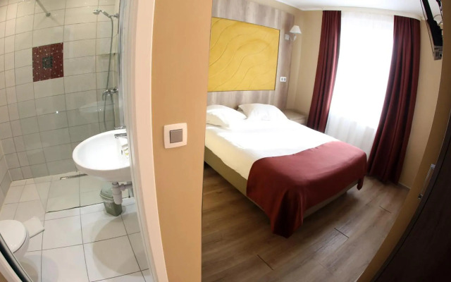 Hotel Phenix