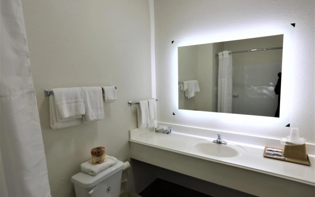 Hotel O Executive Inn & Suites Cuero Hwy 87