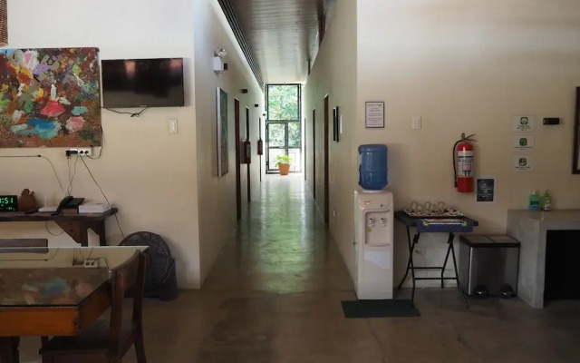 Ceda Guest House by HiveRooms