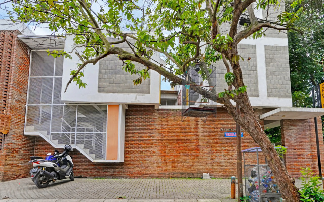 Super OYO 2190 Alamanda 7 Syariah