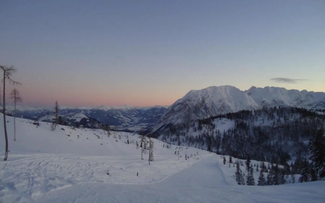Ferienwohnung Hierzegger