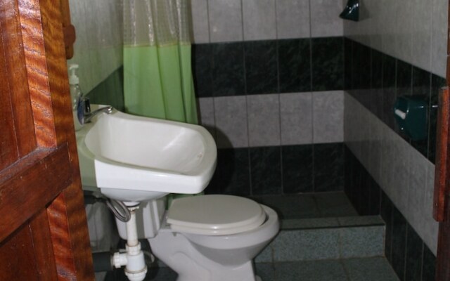 Paradise Amazon Lodge & Adventure