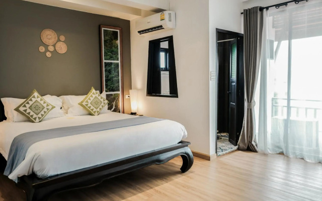 THEE Kashatharn by TH District