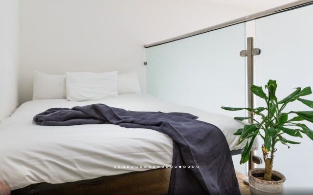 The Honeycomb Apartment