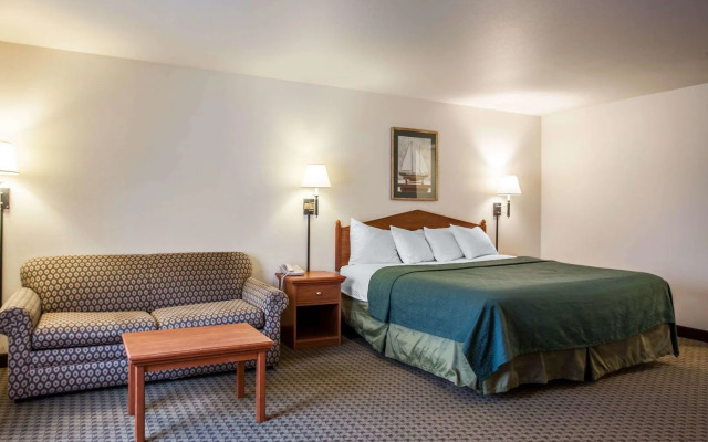 Quality Inn & Suites Federal Way - Seattle