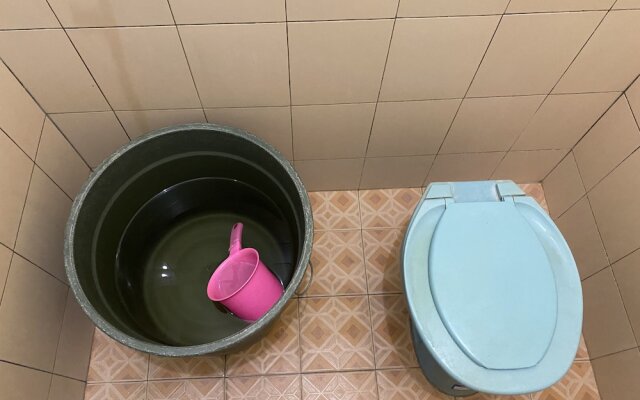 OYO Life 93258 Kos Sahabat