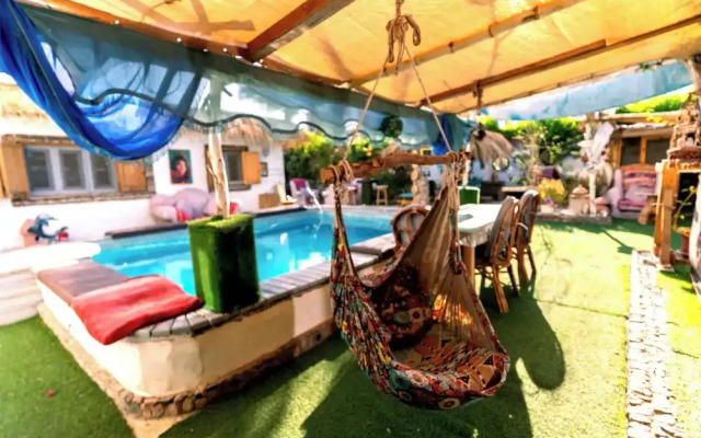 Villa With Pool BBQ Grill Garden Beduintent Sunbeds Jacuzzi