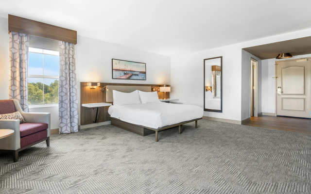 Hilton Garden Inn Suffolk Riverfront