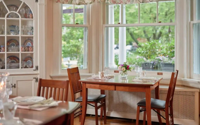 Mooreland Garden Inn