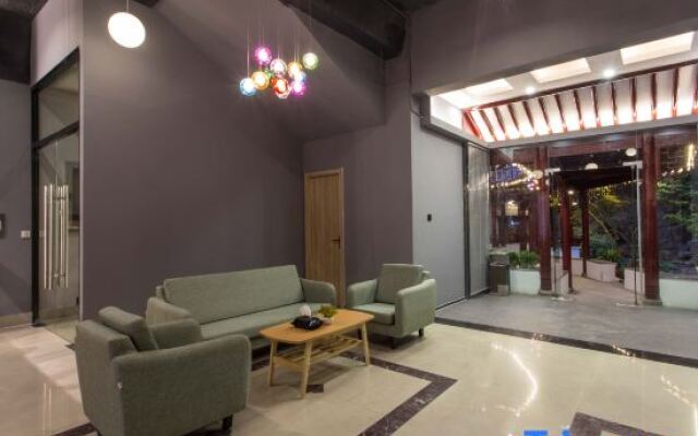Mibai Art Hotel