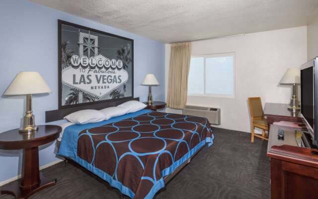 Super 8 by Wyndham Las Vegas North Strip/Fremont St. Area