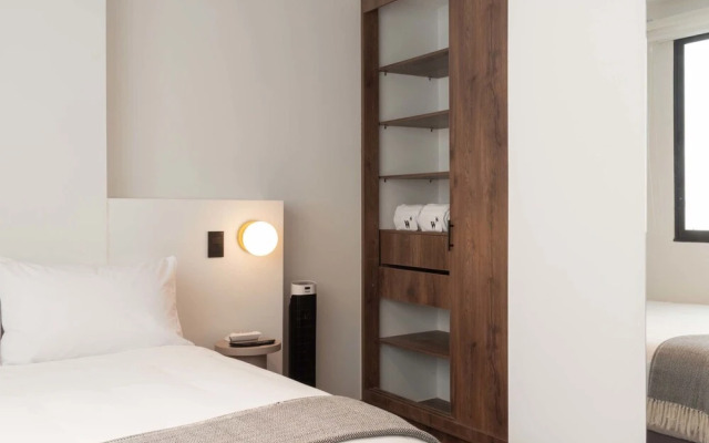 w Impressive 3BR With Balcony in Laureles