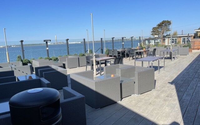 Luxury 3 bed Mobile Home on the sea