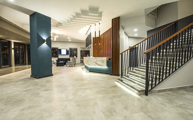 Kleopatra Tower Suite Hotel