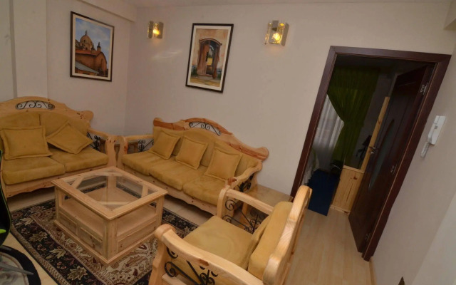 Almudena Apart Hotel