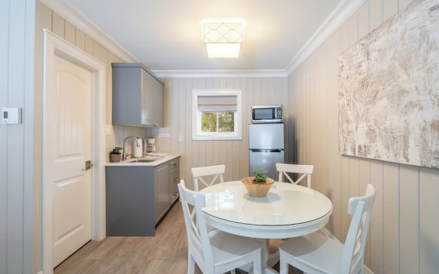 Somerset Lakeside Resort