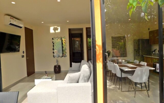 Roomy Apt With Private Terrace - Amazing Amenities