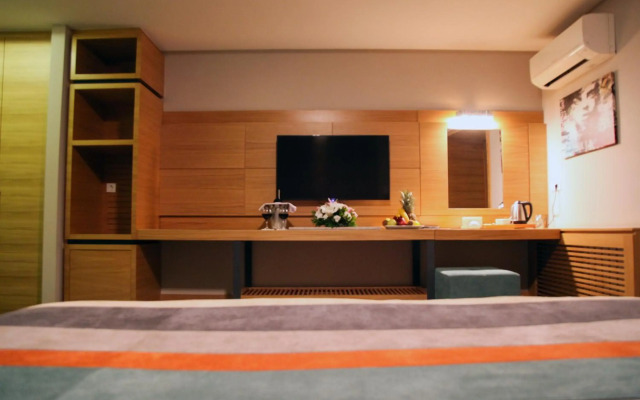 Yayoba Hotel