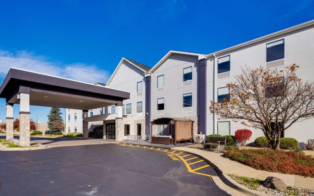 Best Western Plus Bourbonnais Hotel & Suites