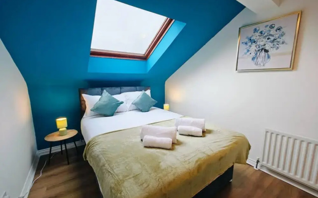 4BR Modern Ormeau House