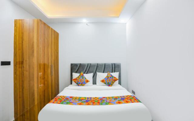 FabHotel Rasa Arcade